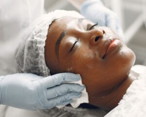 Read more about the article The Growing Demand for No-Downtime Aesthetic Spa Treatments: What Clients Really Want