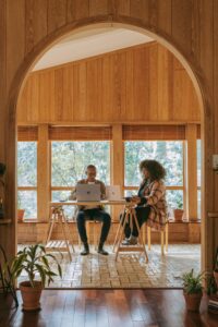 Read more about the article Healthspan & Working Beyond Retirement: How Wellness and Aesthetics Support Vibrant Aging